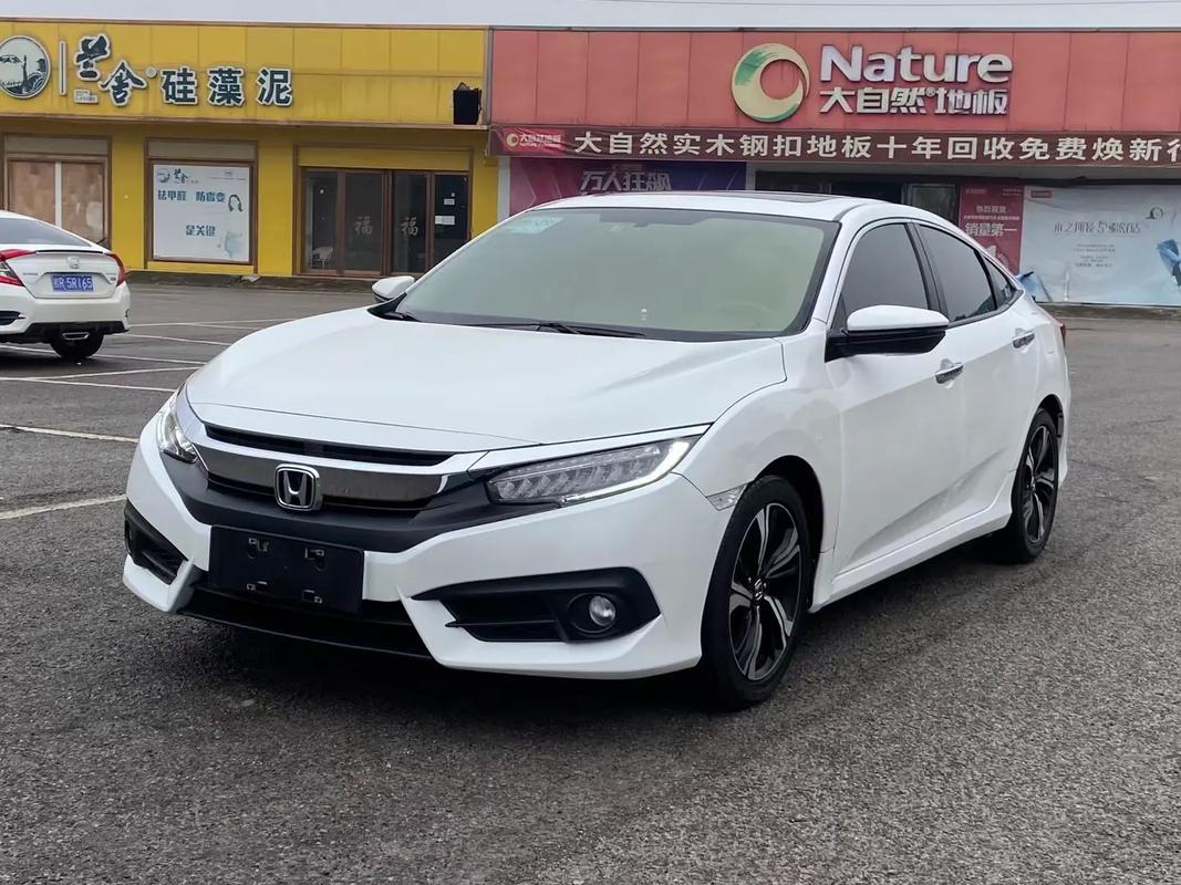 2016本田思域二手车多少钱(二手车2016款本田思域自动豪华版多少钱)