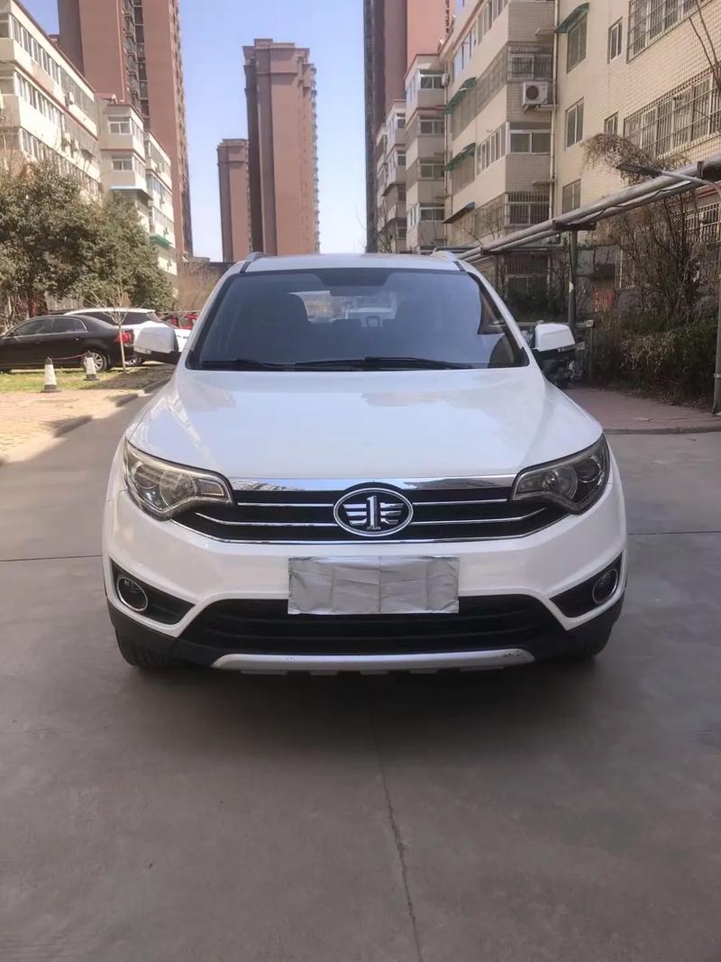 一汽森雅二手车价格 一汽森雅r7二手车价格