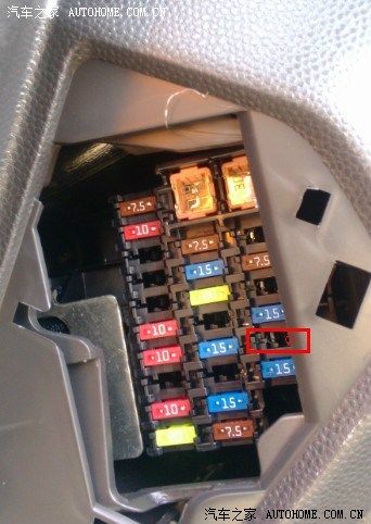 福特嘉年华保险丝盒对照图,13年福特嘉年华保险丝盒说明书